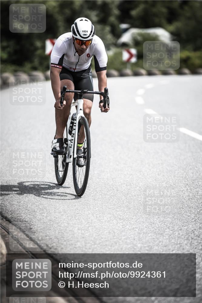 21.06.2026 - 29. Vierlanden-Triathlon H.Heesch http://msf.ph/oto/9924361 21.06.2026 13:08:52 Radfahren 1024 meine-sportfotos.de