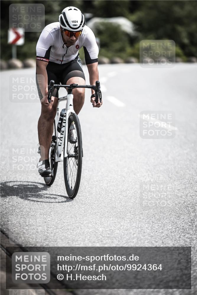21.06.2026 - 29. Vierlanden-Triathlon H.Heesch http://msf.ph/oto/9924364 21.06.2026 13:08:52 Radfahren 1024 meine-sportfotos.de