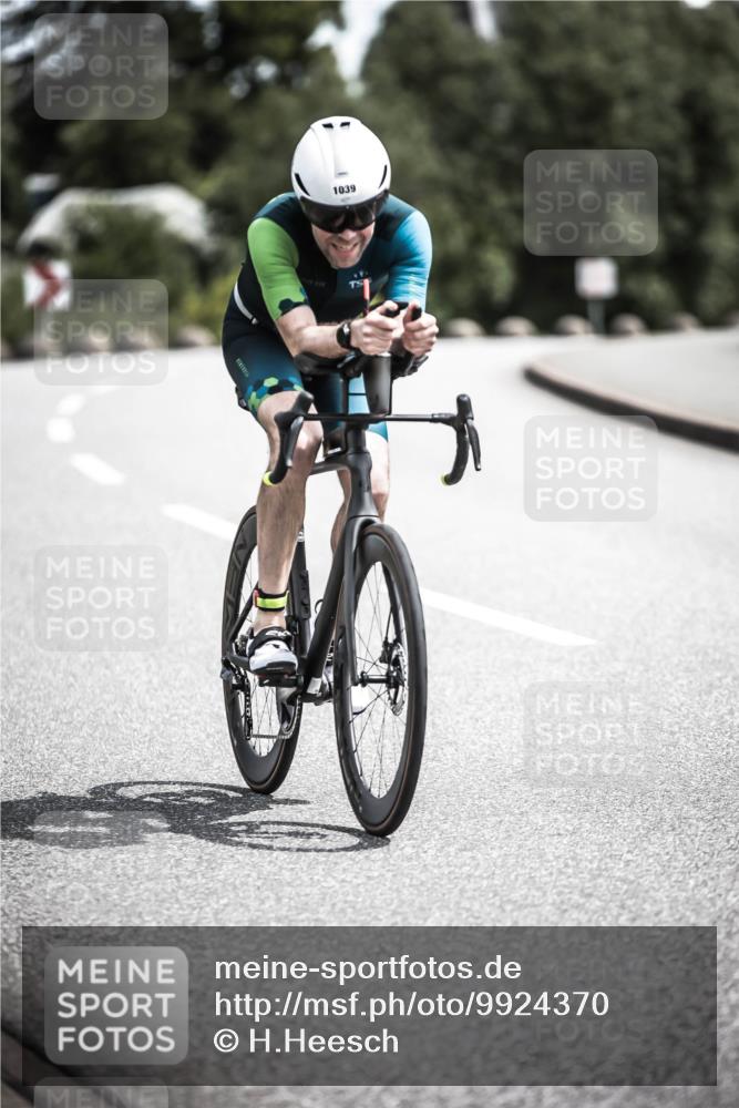 21.06.2026 - 29. Vierlanden-Triathlon H.Heesch http://msf.ph/oto/9924370 21.06.2026 13:13:26 Radfahren 1039 meine-sportfotos.de