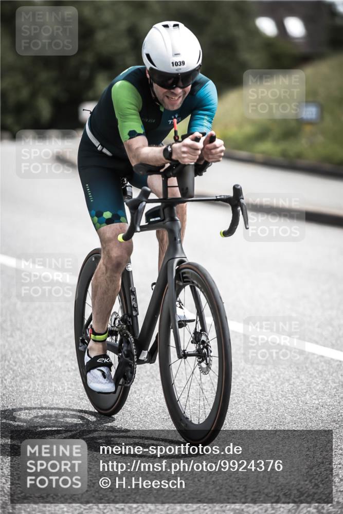 21.06.2026 - 29. Vierlanden-Triathlon H.Heesch http://msf.ph/oto/9924376 21.06.2026 13:13:26 Radfahren 1039 meine-sportfotos.de