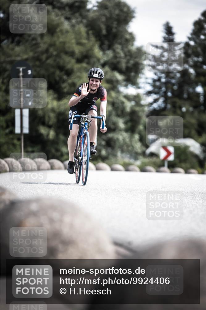 21.06.2026 - 29. Vierlanden-Triathlon H.Heesch http://msf.ph/oto/9924406 21.06.2026 13:14:17 Radfahren 1165 meine-sportfotos.de