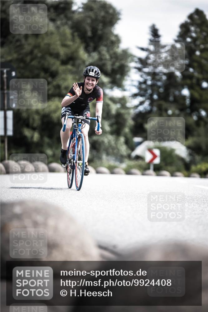 21.06.2026 - 29. Vierlanden-Triathlon H.Heesch http://msf.ph/oto/9924408 21.06.2026 13:14:17 Radfahren 1165 meine-sportfotos.de