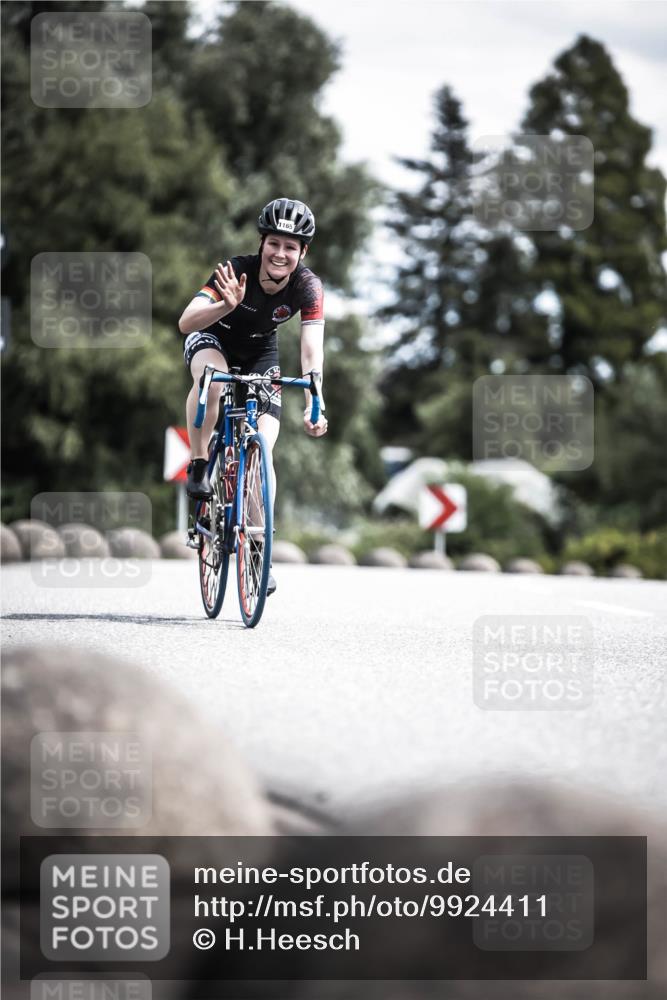 21.06.2026 - 29. Vierlanden-Triathlon H.Heesch http://msf.ph/oto/9924411 21.06.2026 13:14:17 Radfahren 1165 meine-sportfotos.de