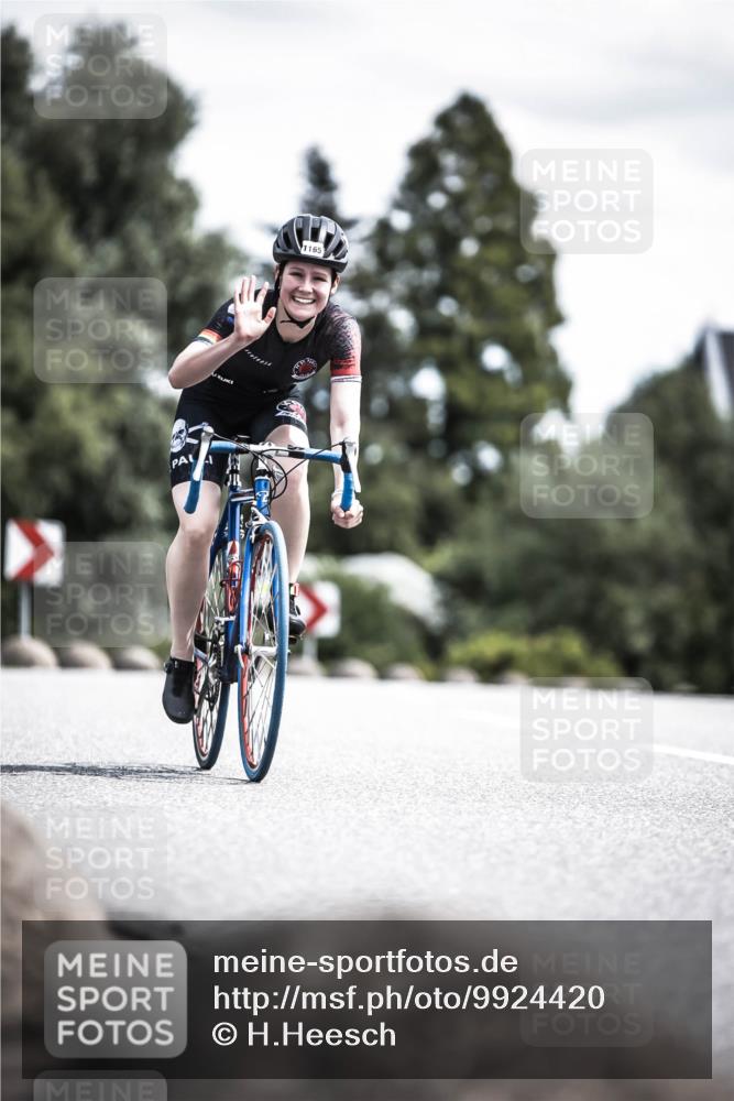 21.06.2026 - 29. Vierlanden-Triathlon H.Heesch http://msf.ph/oto/9924420 21.06.2026 13:14:18 Radfahren 1165 meine-sportfotos.de