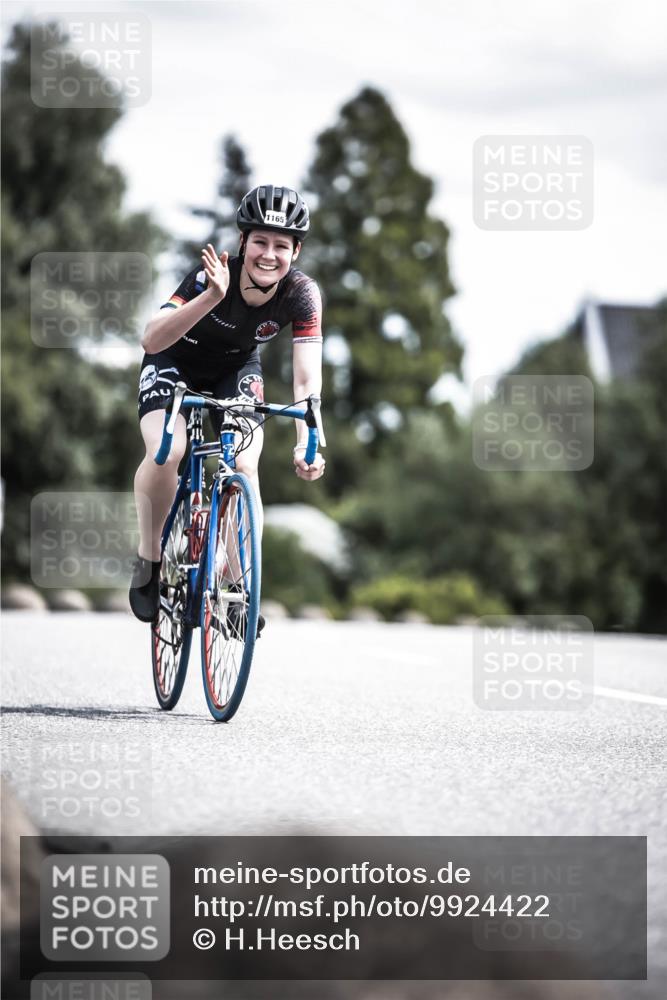 21.06.2026 - 29. Vierlanden-Triathlon H.Heesch http://msf.ph/oto/9924422 21.06.2026 13:14:18 Radfahren 1165 meine-sportfotos.de
