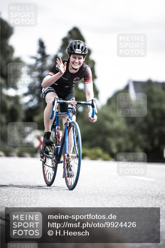 21.06.2026 - 29. Vierlanden-Triathlon H.Heesch http://msf.ph/oto/9924426 21.06.2026 13:14:18 Radfahren 1165 meine-sportfotos.de