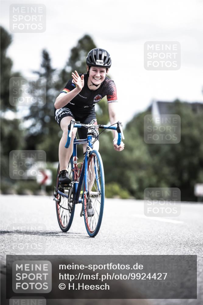 21.06.2026 - 29. Vierlanden-Triathlon H.Heesch http://msf.ph/oto/9924427 21.06.2026 13:14:18 Radfahren 1165 meine-sportfotos.de