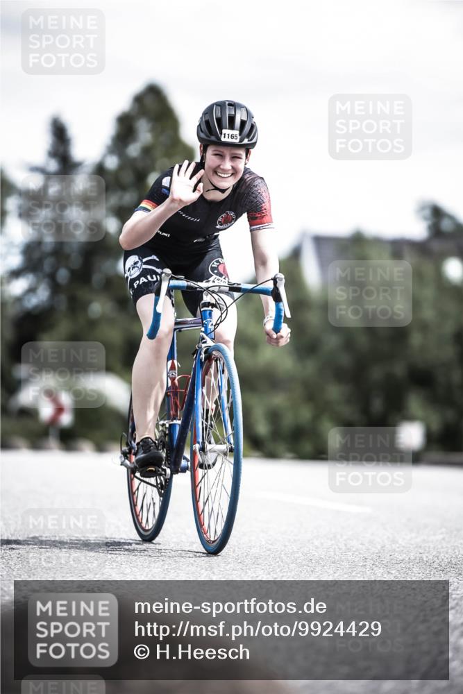 21.06.2026 - 29. Vierlanden-Triathlon H.Heesch http://msf.ph/oto/9924429 21.06.2026 13:14:18 Radfahren 1165 meine-sportfotos.de