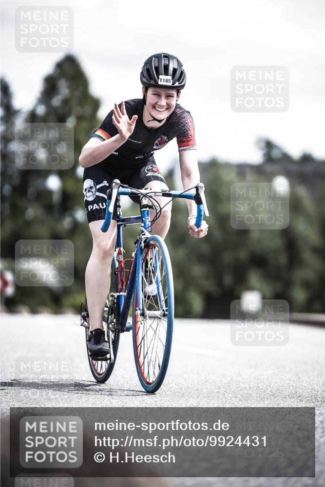 21.06.2026 - 29. Vierlanden-Triathlon H.Heesch http://msf.ph/oto/9924431 21.06.2026 13:14:18 Radfahren 1165 meine-sportfotos.de