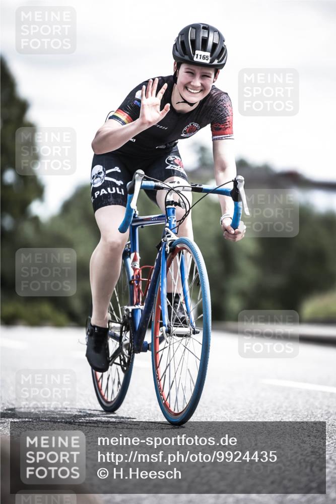 21.06.2026 - 29. Vierlanden-Triathlon H.Heesch http://msf.ph/oto/9924435 21.06.2026 13:14:18 Radfahren 1165 meine-sportfotos.de