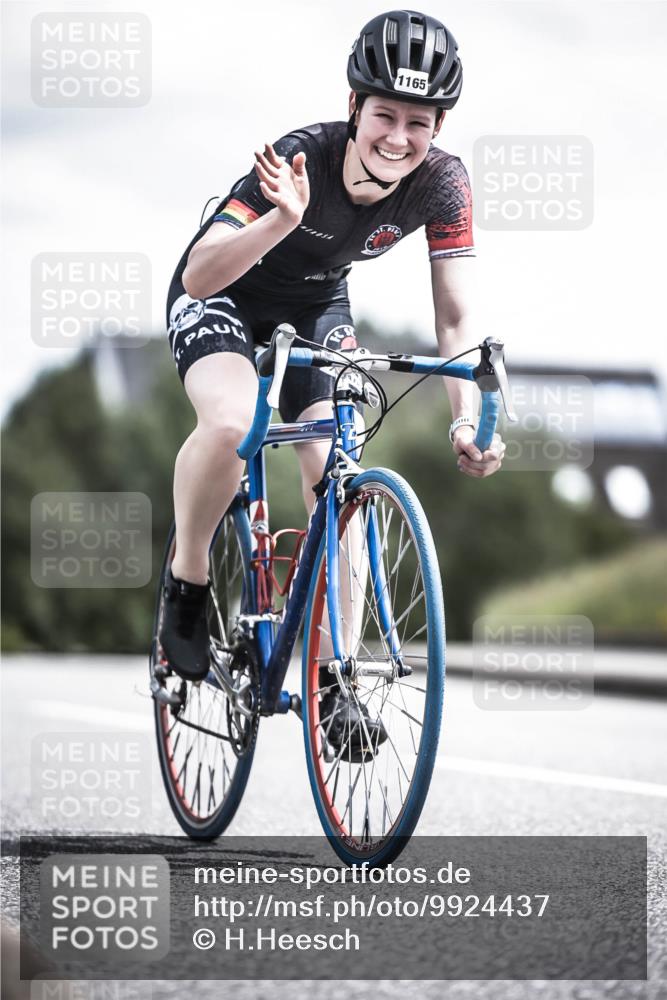21.06.2026 - 29. Vierlanden-Triathlon H.Heesch http://msf.ph/oto/9924437 21.06.2026 13:14:18 Radfahren 1165 meine-sportfotos.de