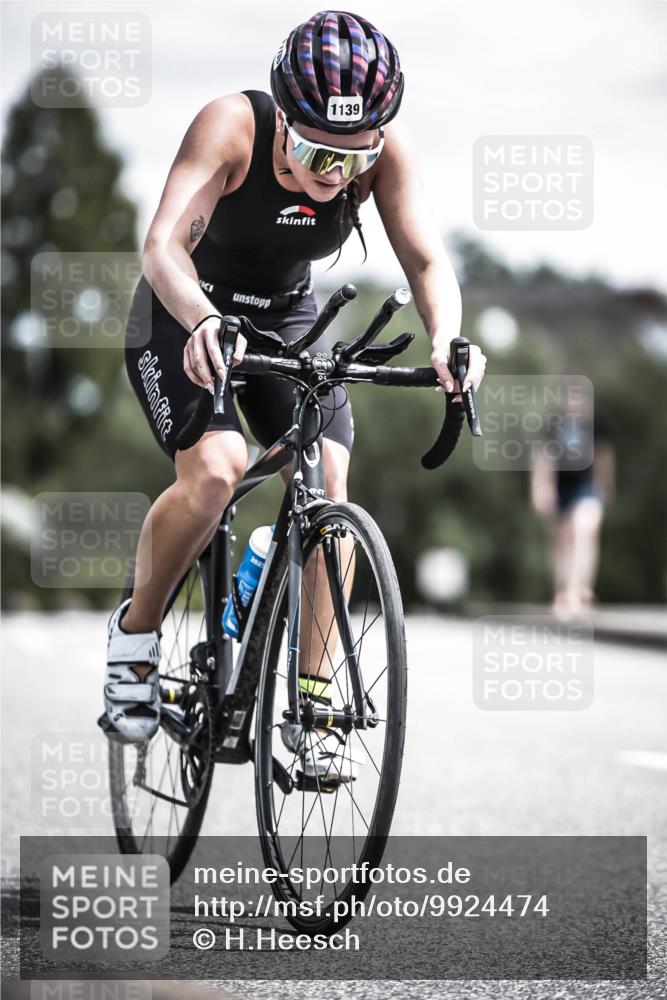 21.06.2026 - 29. Vierlanden-Triathlon H.Heesch http://msf.ph/oto/9924474 21.06.2026 13:14:46 Radfahren 1139 meine-sportfotos.de