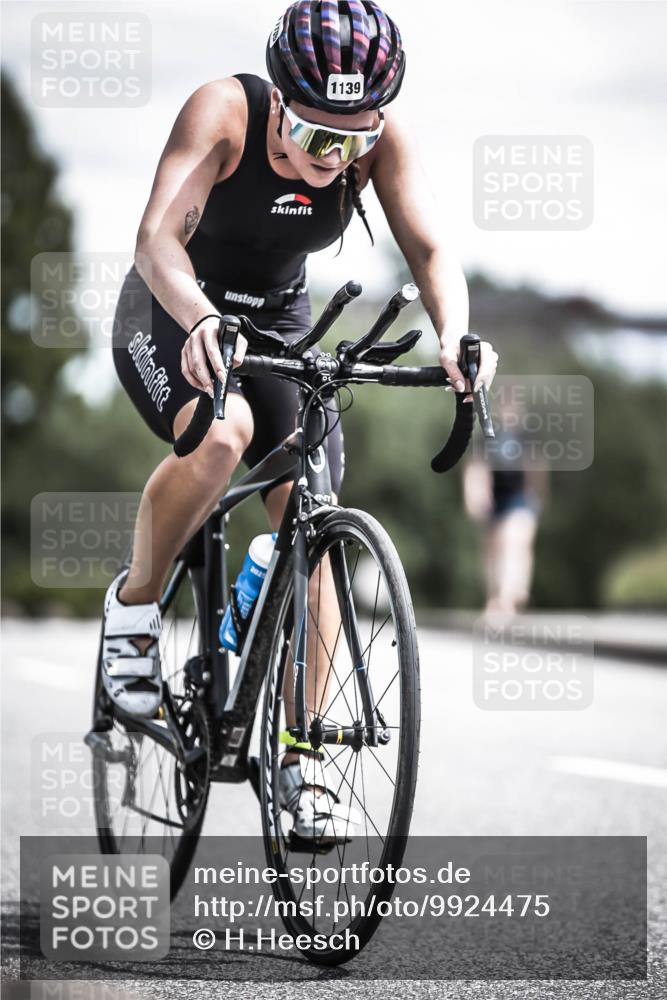 21.06.2026 - 29. Vierlanden-Triathlon H.Heesch http://msf.ph/oto/9924475 21.06.2026 13:14:46 Radfahren 1139 meine-sportfotos.de