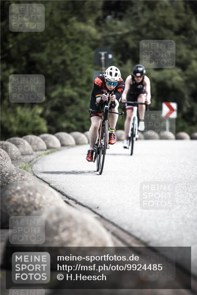 21.06.2026 - 29. Vierlanden-Triathlon H.Heesch http://msf.ph/oto/9924485 21.06.2026 13:15:10 Radfahren 1130, 7716 meine-sportfotos.de