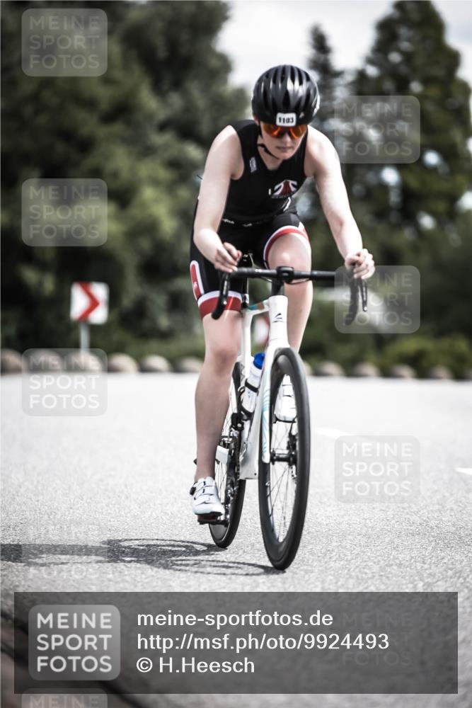 21.06.2026 - 29. Vierlanden-Triathlon H.Heesch http://msf.ph/oto/9924493 21.06.2026 13:15:12 Radfahren 1103 meine-sportfotos.de