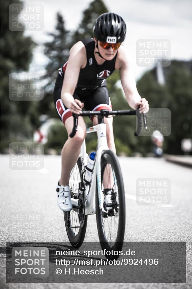 21.06.2026 - 29. Vierlanden-Triathlon H.Heesch http://msf.ph/oto/9924496 21.06.2026 13:15:12 Radfahren 1103 meine-sportfotos.de