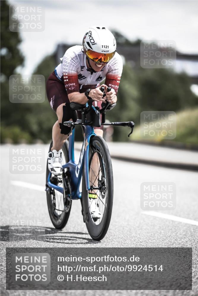 21.06.2026 - 29. Vierlanden-Triathlon H.Heesch http://msf.ph/oto/9924514 21.06.2026 13:15:20 Radfahren 100, 110, 1121, 1121 meine-sportfotos.de
