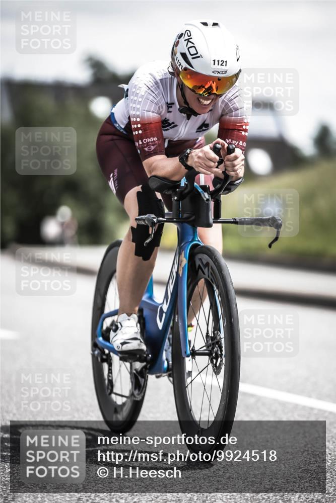 21.06.2026 - 29. Vierlanden-Triathlon H.Heesch http://msf.ph/oto/9924518 21.06.2026 13:15:20 Radfahren 100, 100, 1121, 1121 meine-sportfotos.de