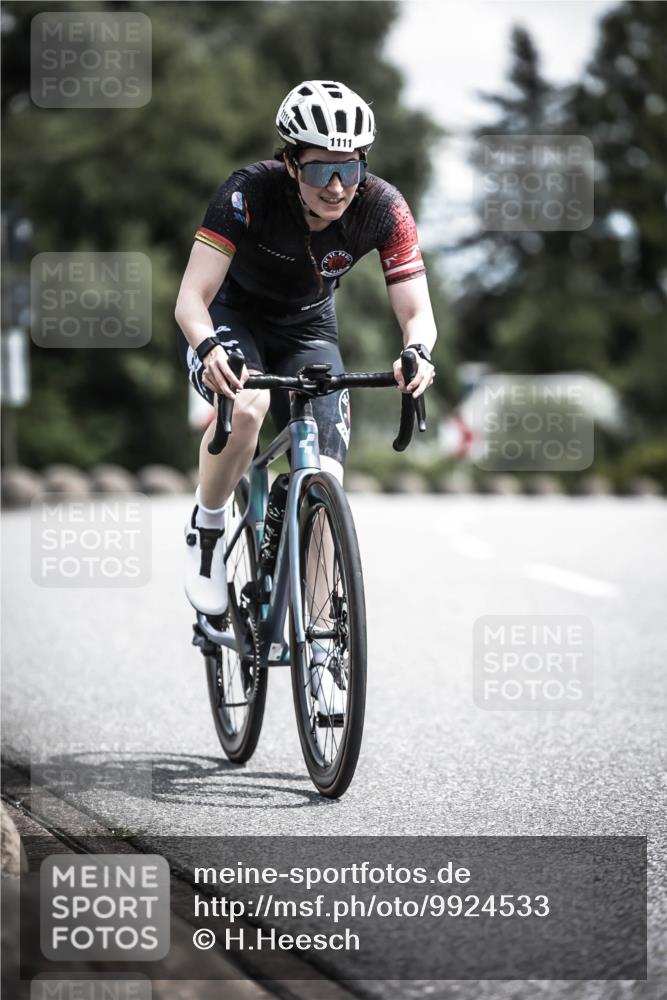 21.06.2026 - 29. Vierlanden-Triathlon H.Heesch http://msf.ph/oto/9924533 21.06.2026 13:15:31 Radfahren 1111 meine-sportfotos.de