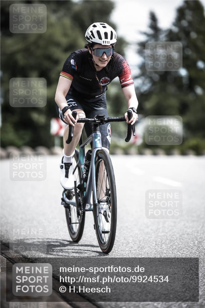 21.06.2026 - 29. Vierlanden-Triathlon H.Heesch http://msf.ph/oto/9924534 21.06.2026 13:15:31 Radfahren 1111 meine-sportfotos.de