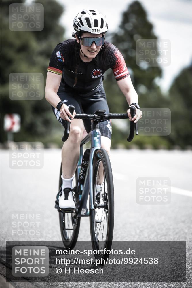 21.06.2026 - 29. Vierlanden-Triathlon H.Heesch http://msf.ph/oto/9924538 21.06.2026 13:15:31 Radfahren 1111 meine-sportfotos.de