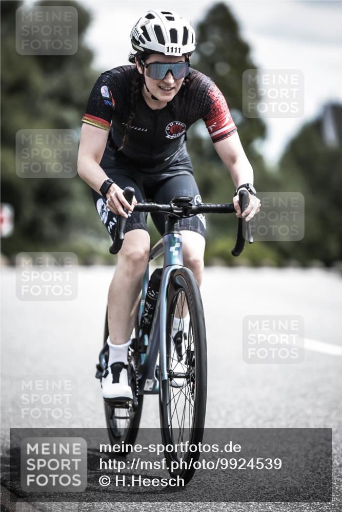 21.06.2026 - 29. Vierlanden-Triathlon H.Heesch http://msf.ph/oto/9924539 21.06.2026 13:15:31 Radfahren 1111 meine-sportfotos.de