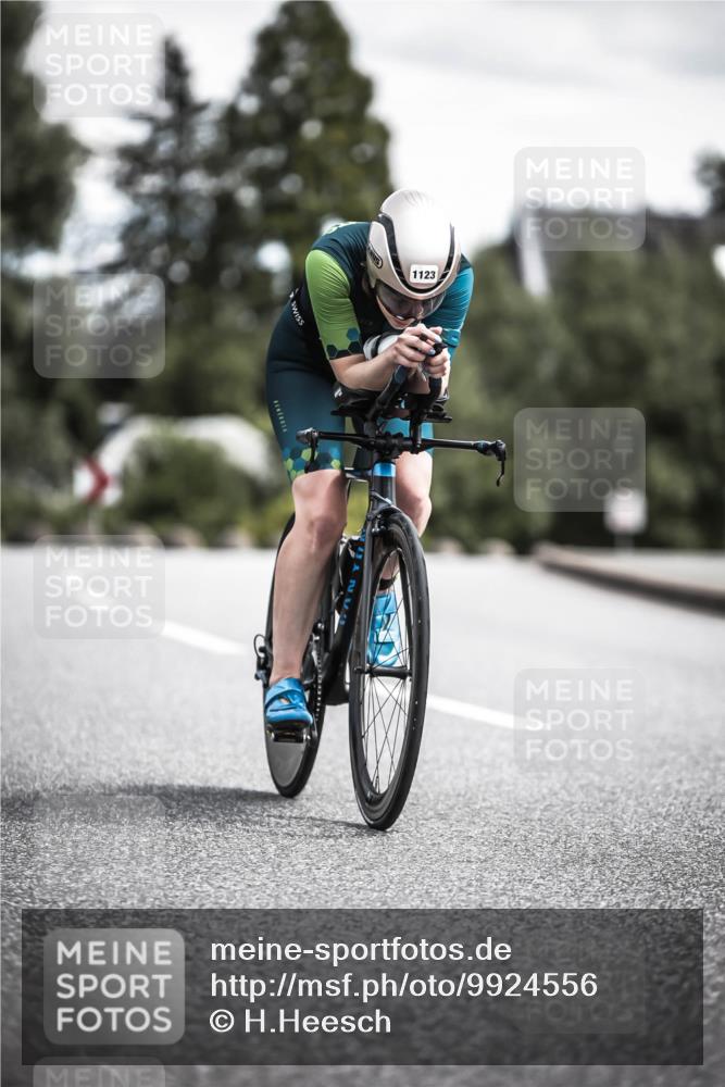 21.06.2026 - 29. Vierlanden-Triathlon H.Heesch http://msf.ph/oto/9924556 21.06.2026 13:15:43 Radfahren 1123 meine-sportfotos.de