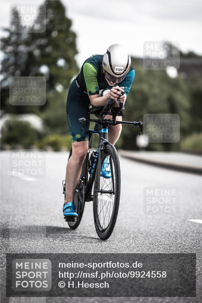 21.06.2026 - 29. Vierlanden-Triathlon H.Heesch http://msf.ph/oto/9924558 21.06.2026 13:15:43 Radfahren 1123, 7507 meine-sportfotos.de