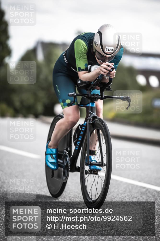 21.06.2026 - 29. Vierlanden-Triathlon H.Heesch http://msf.ph/oto/9924562 21.06.2026 13:15:43 Radfahren 1123 meine-sportfotos.de