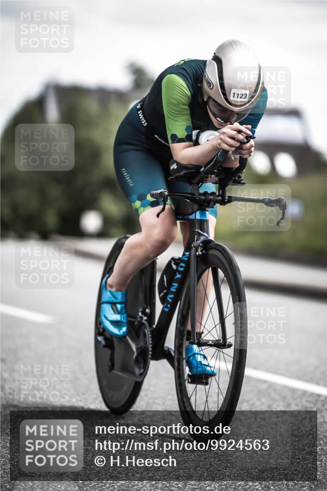 21.06.2026 - 29. Vierlanden-Triathlon H.Heesch http://msf.ph/oto/9924563 21.06.2026 13:15:43 Radfahren 1123 meine-sportfotos.de