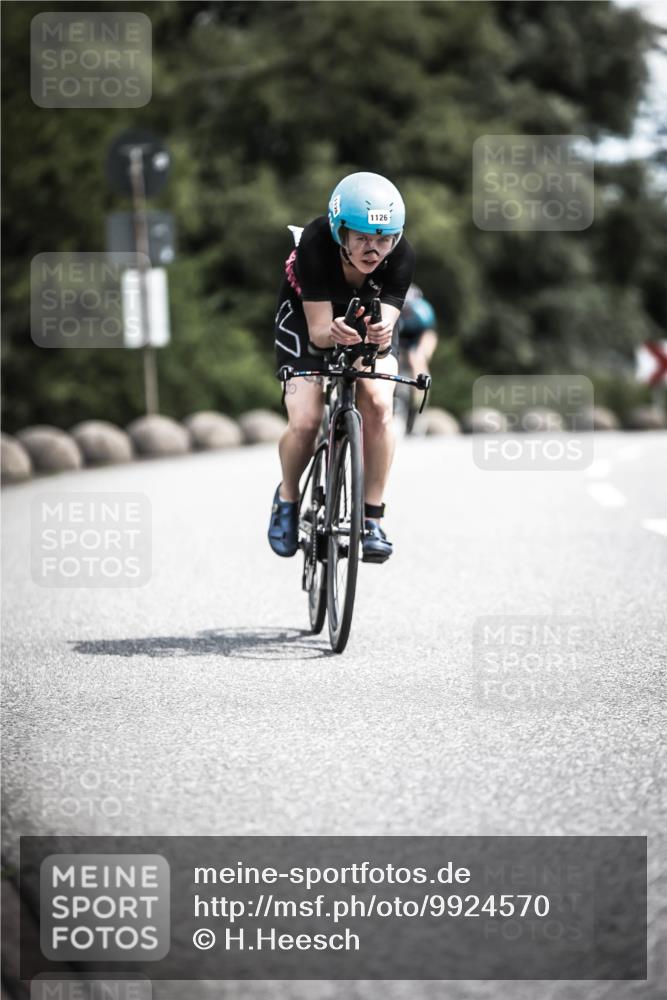 21.06.2026 - 29. Vierlanden-Triathlon H.Heesch http://msf.ph/oto/9924570 21.06.2026 13:16:05 Radfahren 11, 1126 meine-sportfotos.de