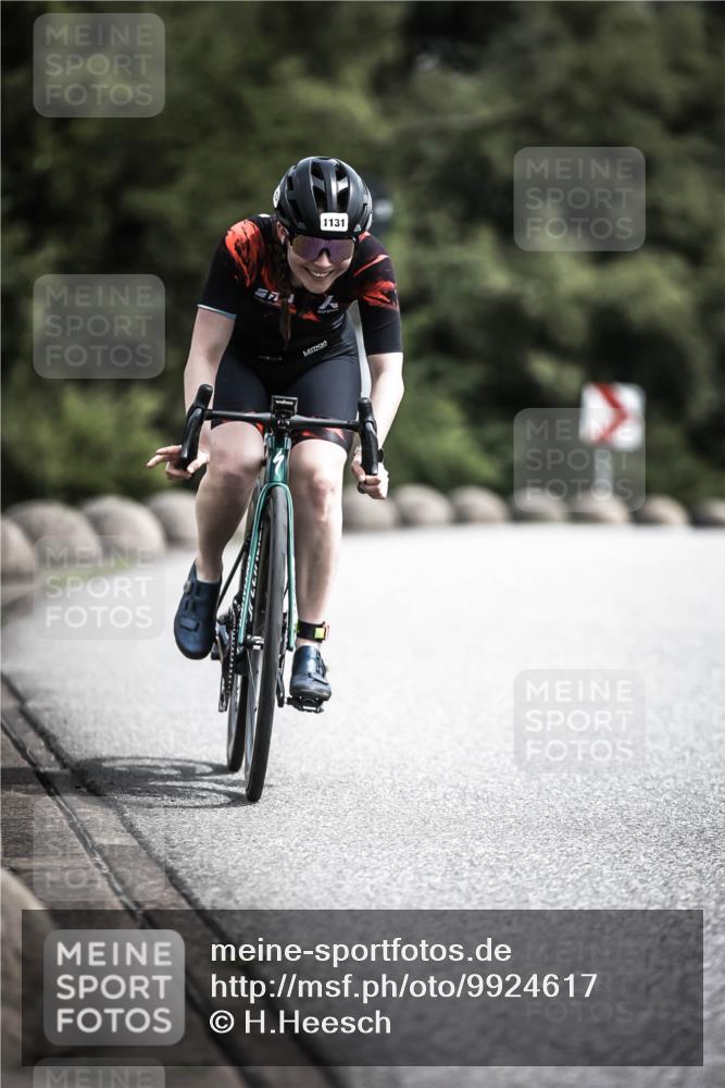 21.06.2026 - 29. Vierlanden-Triathlon H.Heesch http://msf.ph/oto/9924617 21.06.2026 13:16:12 Radfahren 1131 meine-sportfotos.de