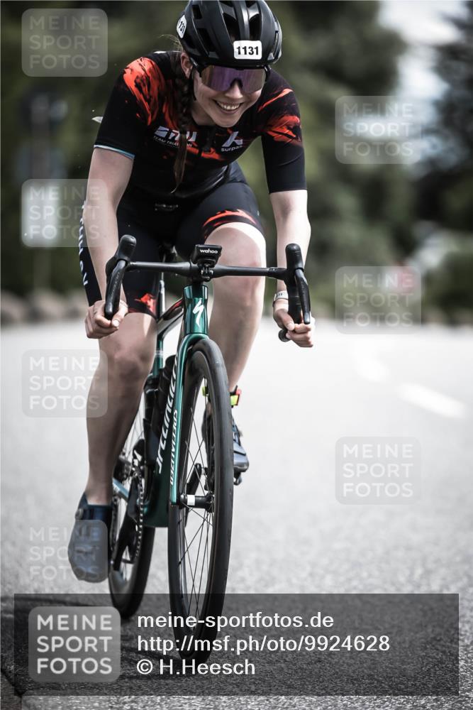 21.06.2026 - 29. Vierlanden-Triathlon H.Heesch http://msf.ph/oto/9924628 21.06.2026 13:16:13 Radfahren 1131 meine-sportfotos.de