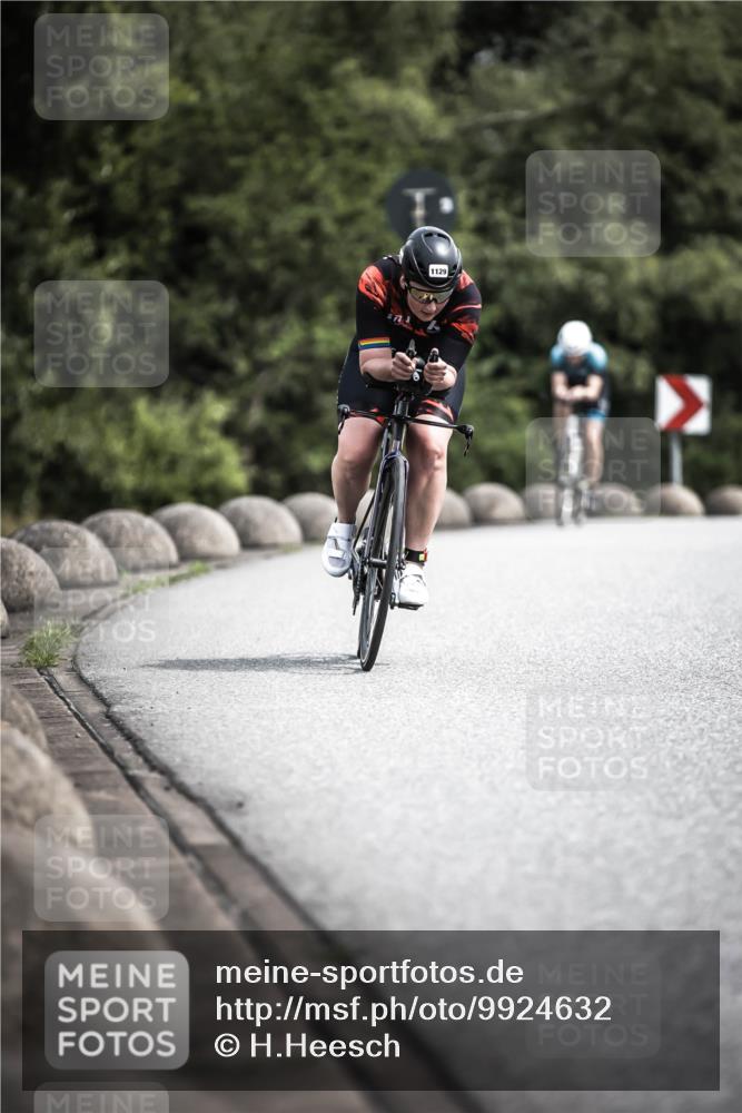 21.06.2026 - 29. Vierlanden-Triathlon H.Heesch http://msf.ph/oto/9924632 21.06.2026 13:16:16 Radfahren 1129 meine-sportfotos.de
