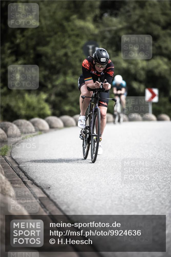 21.06.2026 - 29. Vierlanden-Triathlon H.Heesch http://msf.ph/oto/9924636 21.06.2026 13:16:17 Radfahren 1129 meine-sportfotos.de