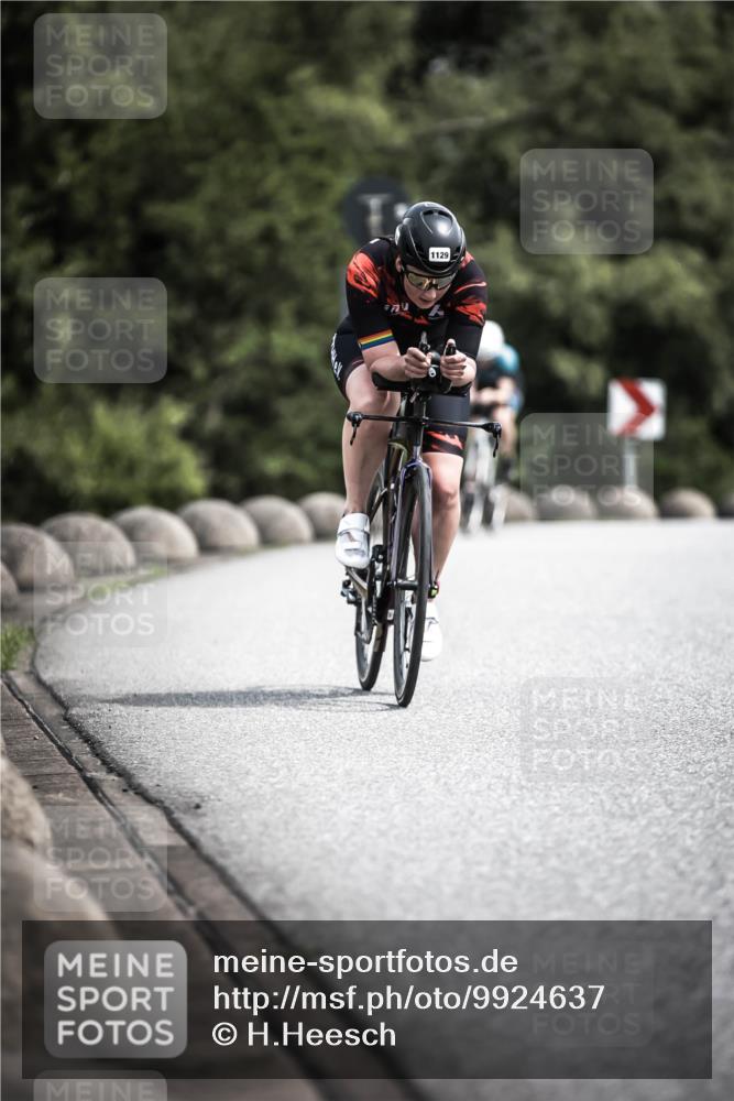 21.06.2026 - 29. Vierlanden-Triathlon H.Heesch http://msf.ph/oto/9924637 21.06.2026 13:16:17 Radfahren 1129 meine-sportfotos.de