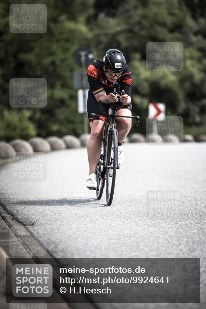 21.06.2026 - 29. Vierlanden-Triathlon H.Heesch http://msf.ph/oto/9924641 21.06.2026 13:16:17 Radfahren 1129 meine-sportfotos.de