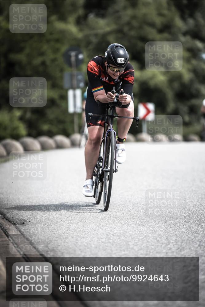 21.06.2026 - 29. Vierlanden-Triathlon H.Heesch http://msf.ph/oto/9924643 21.06.2026 13:16:17 Radfahren 1129 meine-sportfotos.de