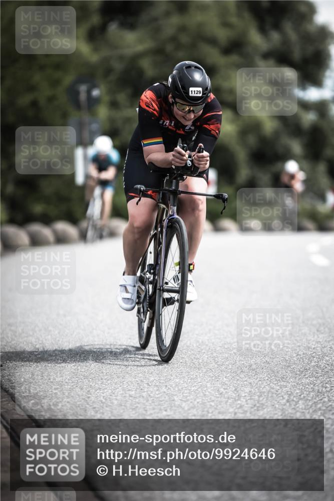 21.06.2026 - 29. Vierlanden-Triathlon H.Heesch http://msf.ph/oto/9924646 21.06.2026 13:16:17 Radfahren 1129 meine-sportfotos.de