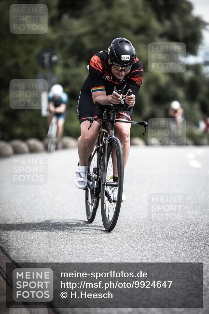 21.06.2026 - 29. Vierlanden-Triathlon H.Heesch http://msf.ph/oto/9924647 21.06.2026 13:16:17 Radfahren 1129 meine-sportfotos.de