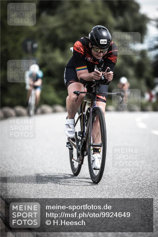 21.06.2026 - 29. Vierlanden-Triathlon H.Heesch http://msf.ph/oto/9924649 21.06.2026 13:16:17 Radfahren 1129 meine-sportfotos.de