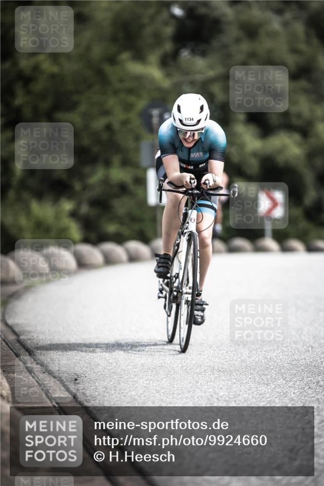 21.06.2026 - 29. Vierlanden-Triathlon H.Heesch http://msf.ph/oto/9924660 21.06.2026 13:16:19 Radfahren 1134 meine-sportfotos.de
