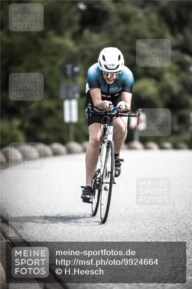 21.06.2026 - 29. Vierlanden-Triathlon H.Heesch http://msf.ph/oto/9924664 21.06.2026 13:16:20 Radfahren 1134, 057 meine-sportfotos.de