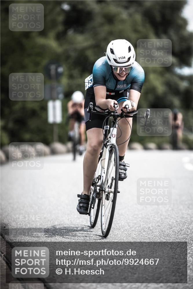21.06.2026 - 29. Vierlanden-Triathlon H.Heesch http://msf.ph/oto/9924667 21.06.2026 13:16:20 Radfahren 051, 1134 meine-sportfotos.de