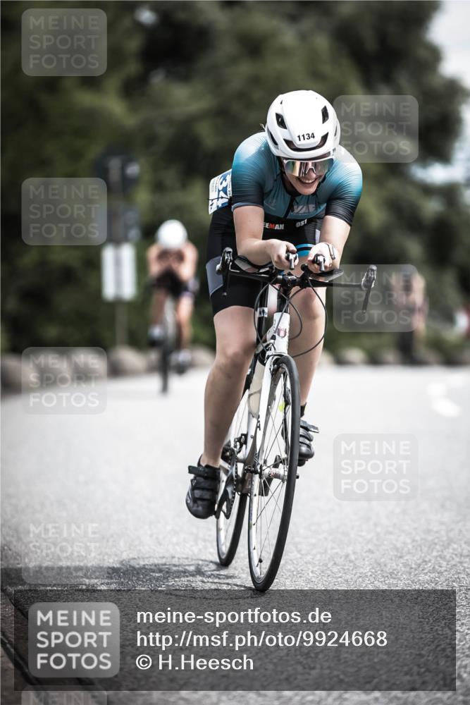 21.06.2026 - 29. Vierlanden-Triathlon H.Heesch http://msf.ph/oto/9924668 21.06.2026 13:16:20 Radfahren 051, 1134 meine-sportfotos.de