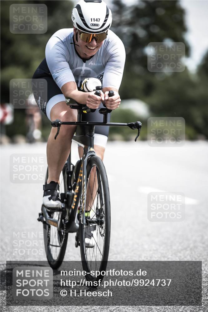 21.06.2026 - 29. Vierlanden-Triathlon H.Heesch http://msf.ph/oto/9924737 21.06.2026 13:16:35 Radfahren 1147 meine-sportfotos.de