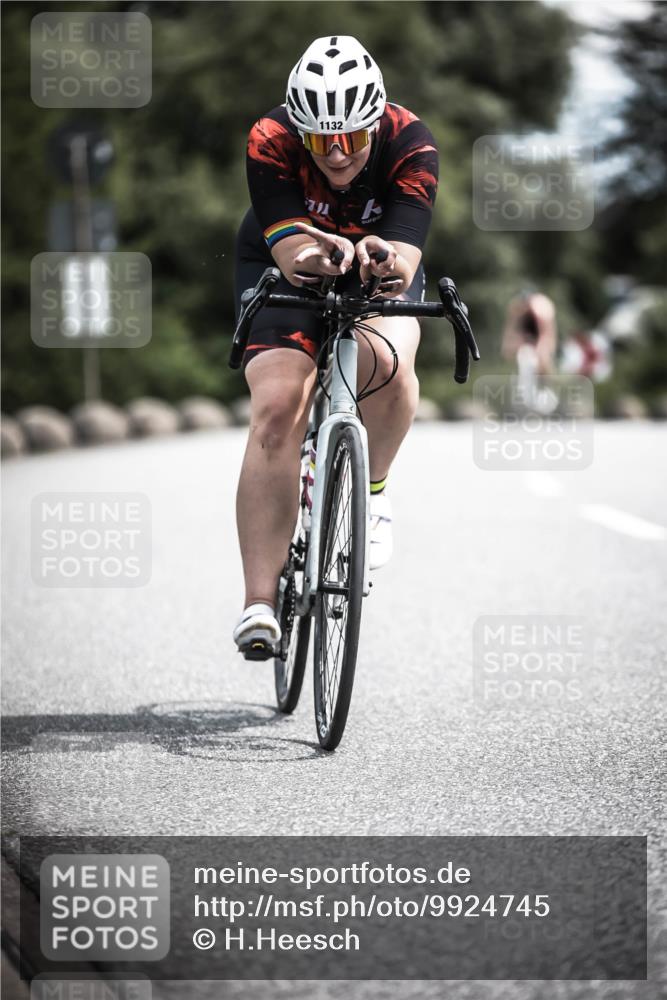 21.06.2026 - 29. Vierlanden-Triathlon H.Heesch http://msf.ph/oto/9924745 21.06.2026 13:16:40 Radfahren 1132 meine-sportfotos.de