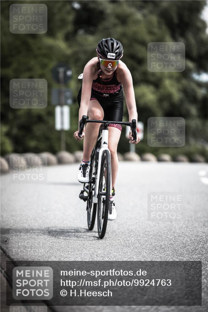 21.06.2026 - 29. Vierlanden-Triathlon H.Heesch http://msf.ph/oto/9924763 21.06.2026 13:16:46 Radfahren 1154 meine-sportfotos.de