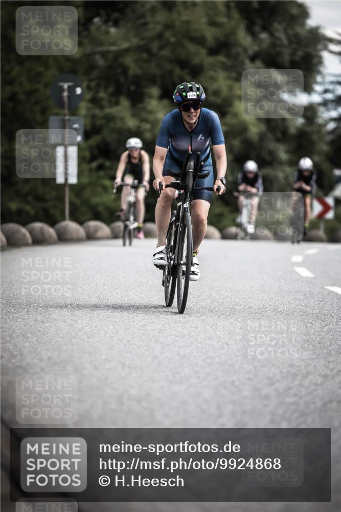 21.06.2026 - 29. Vierlanden-Triathlon H.Heesch http://msf.ph/oto/9924868 21.06.2026 13:17:54 Radfahren 1128 meine-sportfotos.de