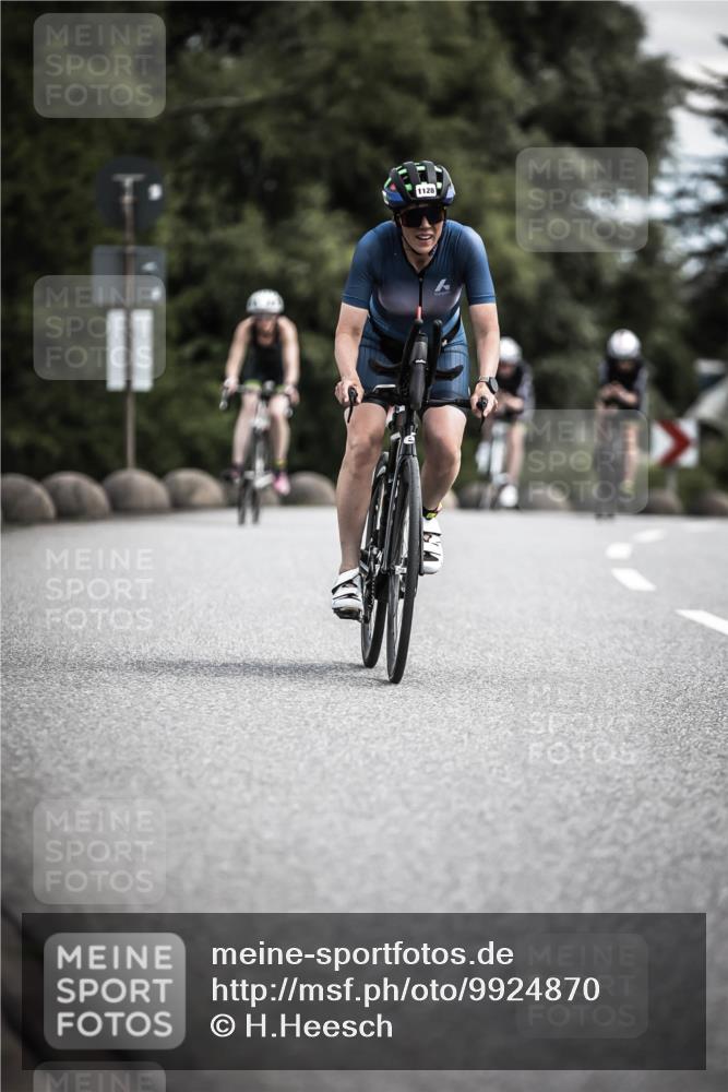 21.06.2026 - 29. Vierlanden-Triathlon H.Heesch http://msf.ph/oto/9924870 21.06.2026 13:17:55 Radfahren 1128 meine-sportfotos.de